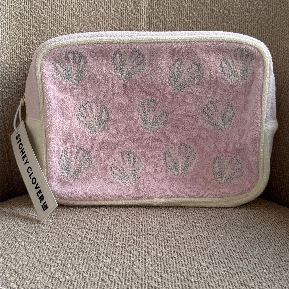 Large Stoney clover seashell pouch